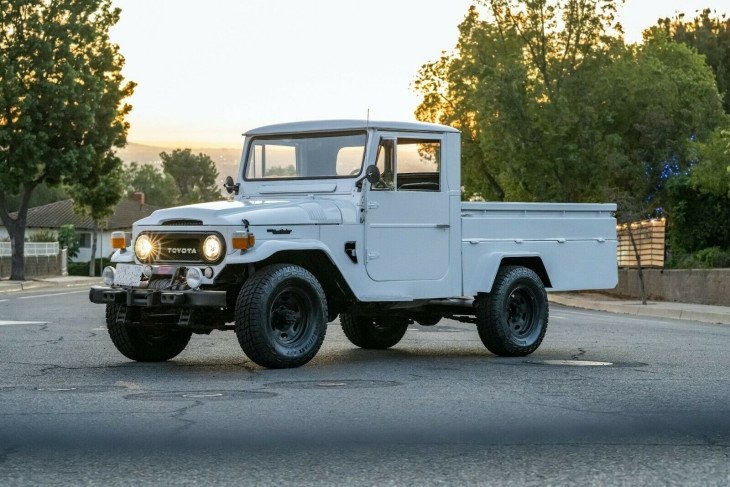 toyota land cruiser fj45