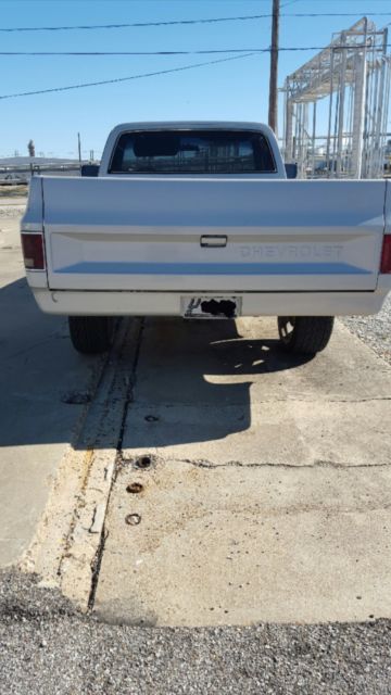 1984 chevy c10 lwb