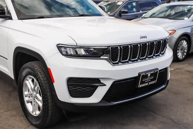 2022 jeep grand cherokee laredo