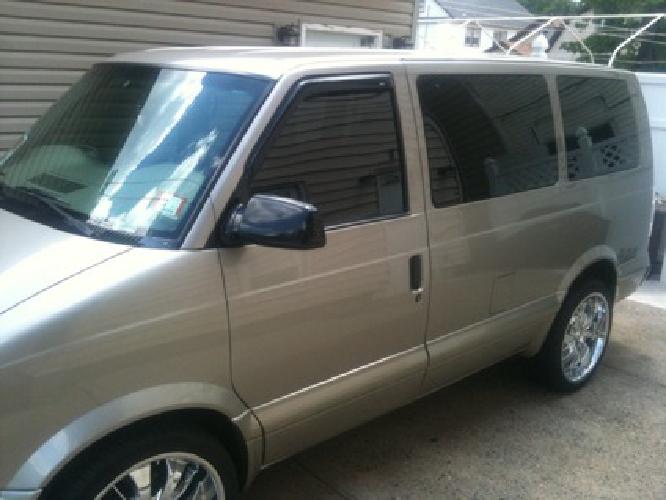 obo 2004 gmc safari in brooklyn, ny