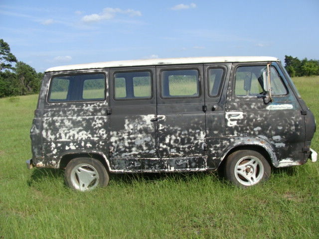 1966 ford van (station bus)