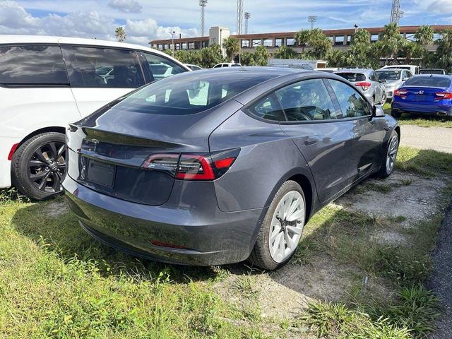 2022 tesla model 3 base