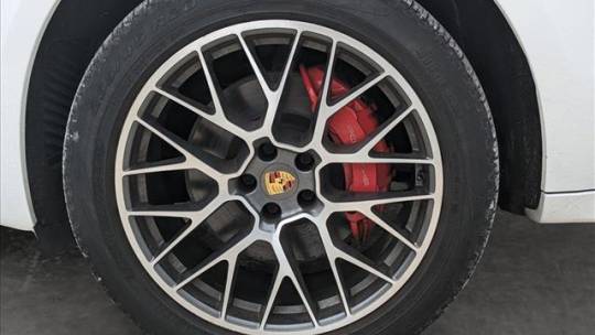 2016 Porsche Macan