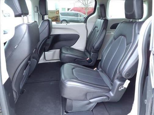 2023 chrysler pacifica touring-l in iowa city, iowa