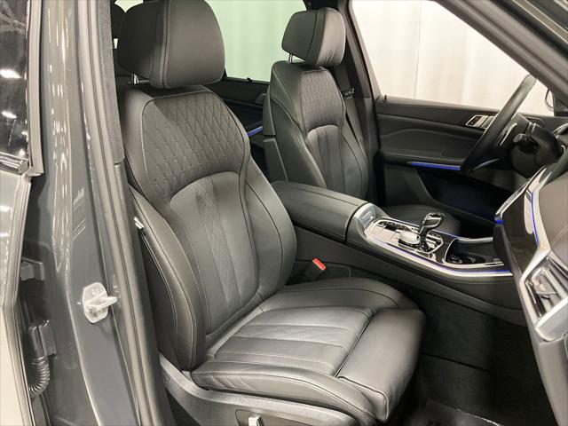 2022 bmw x5 m50i
