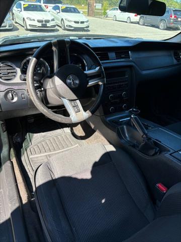 2014 ford mustang v6