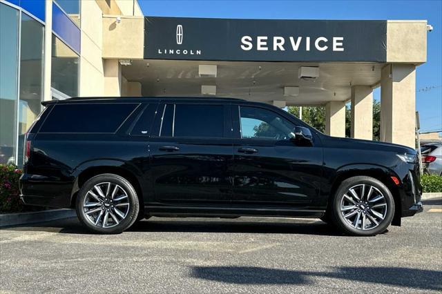 2022 cadillac escalade esv sport platinum