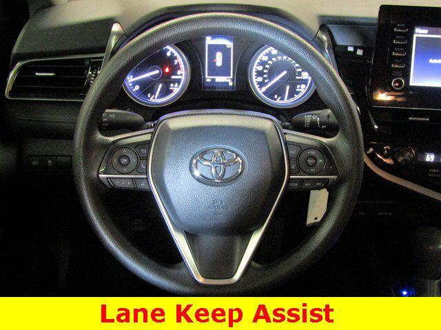 2023 toyota camry le