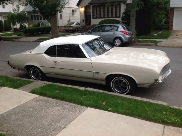 1971 oldsmobile cutlass supreme covertible (all original)