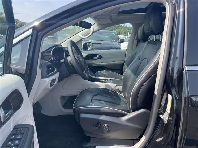 2023 chrysler pacifica hybrid limited