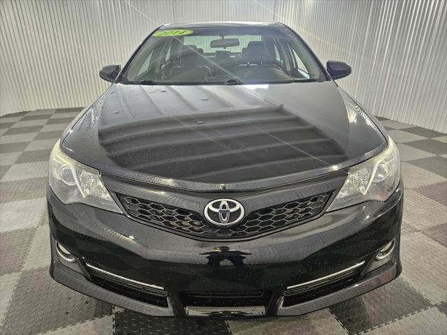 2014 toyota camry le