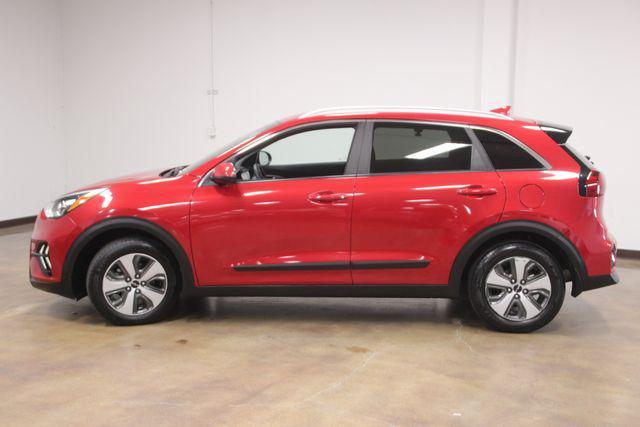 2022 kia niro lx