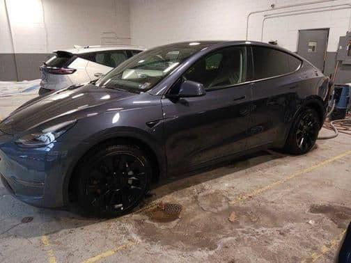 2022 tesla model y long range in coraopolis, pennsylvania