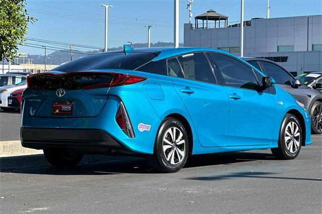 2019 toyota prius prime plus