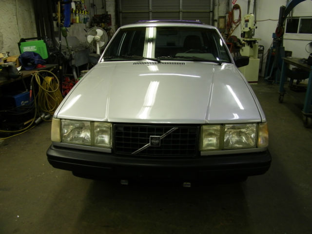 1990 volvo 740 glt 16 valve 5 speed manual , very clean and rare