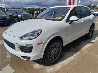 2017 Porsche Cayenne platinum edition