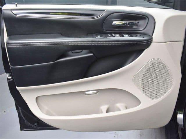 2019 dodge grand caravan sxt in brunswick, ohio