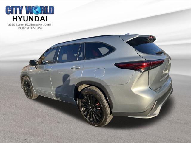 2021 toyota highlander xse