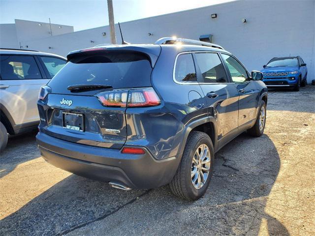 2021 jeep cherokee latitude lux