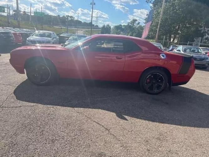 2016 dodge challenger sxt coupe 2d in akron, ohio