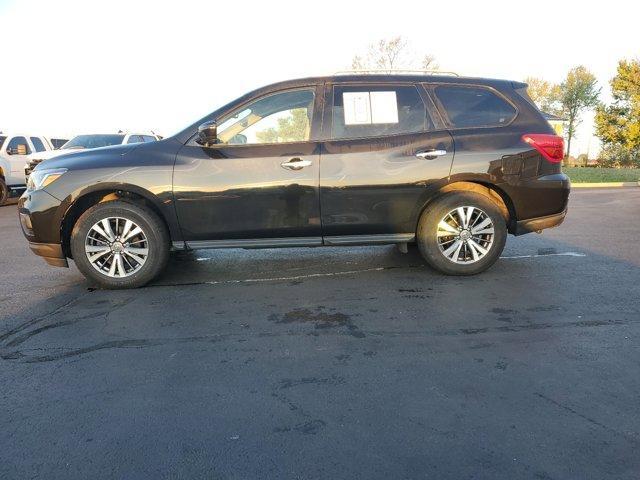 2019 nissan pathfinder sv
