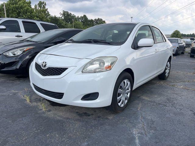2012 toyota yaris le