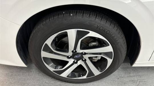 2022 subaru legacy touring xt