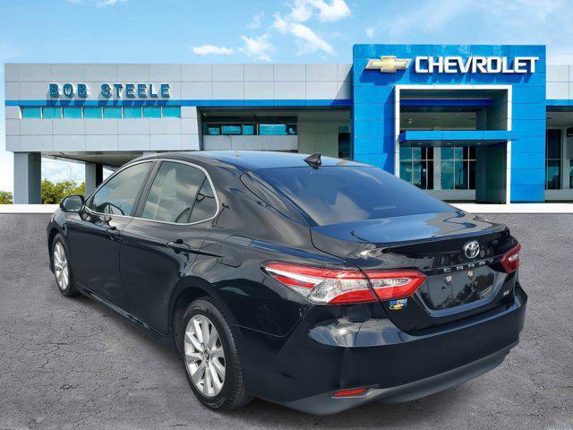 2020 toyota camry le