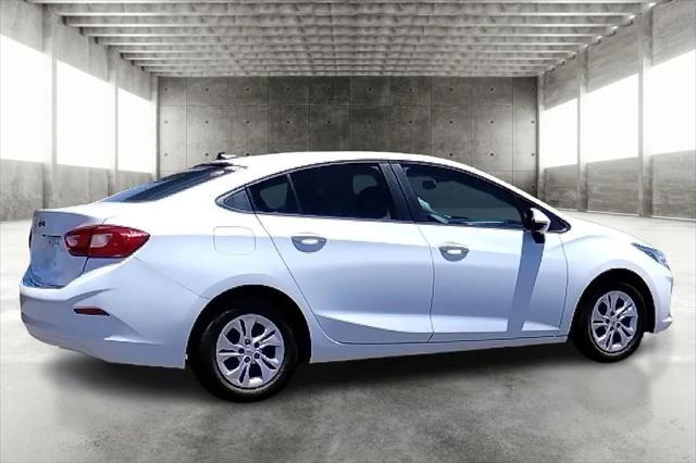 2019 chevrolet cruze ls