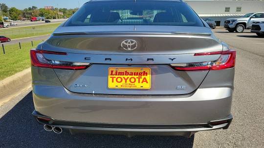 new 2025 toyota camry se (se)
