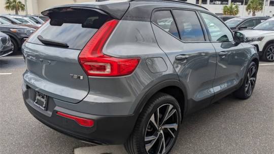2022 Volvo XC40