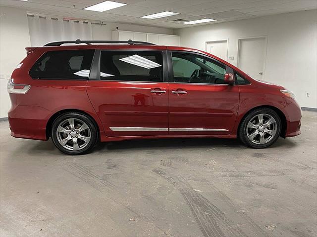 2017 toyota sienna l