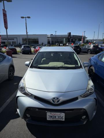 2015 toyota prius v five