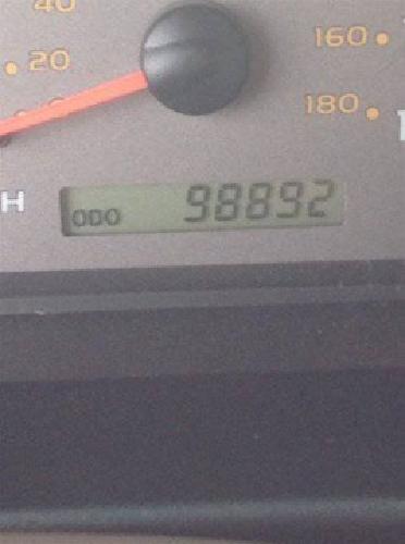 2004 toyota sequoia sr5 in columbus, oh