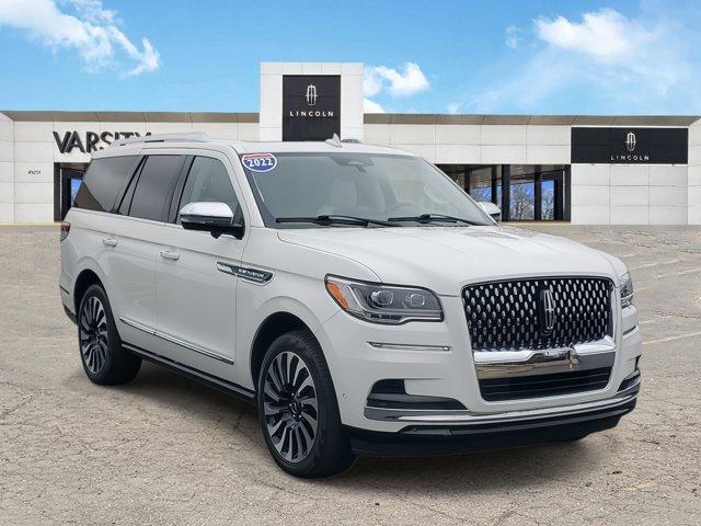 2022 lincoln navigator black label