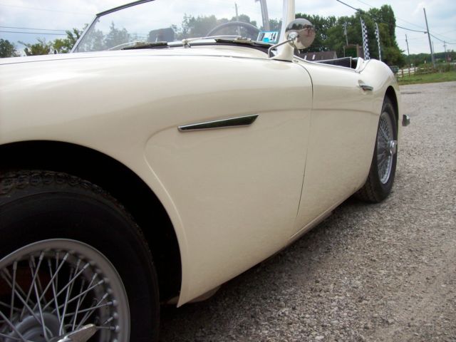 1961 austin healey 3000 very good condition