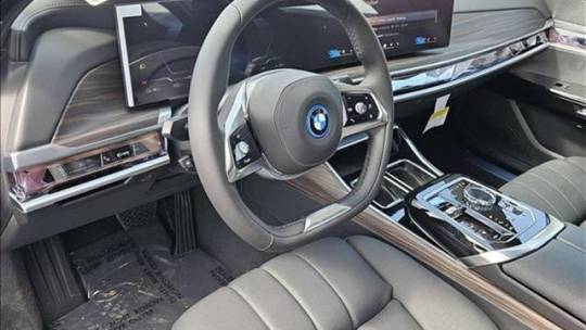 2024 BMW i7