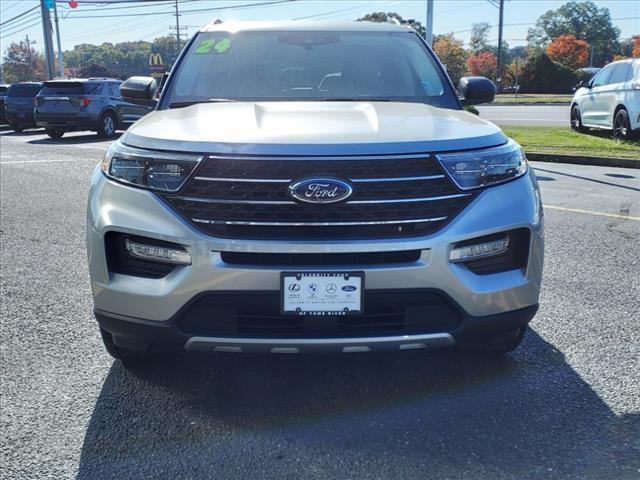 2024 ford explorer xlt