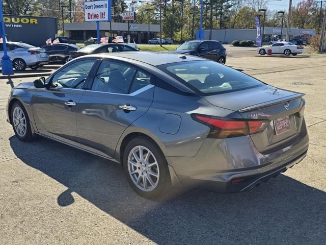 2019 nissan altima 2.5 sv