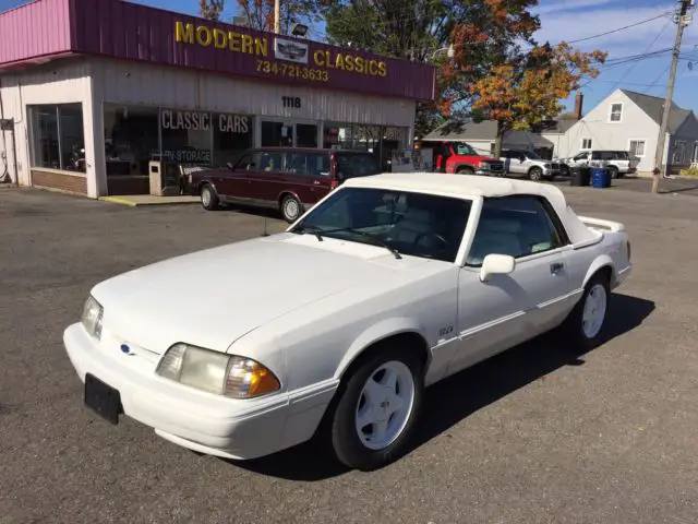 1993 ford mustange convertible summer edition