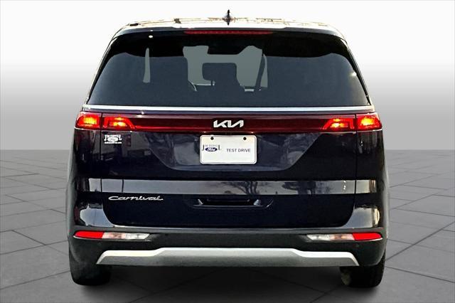 2022 kia carnival lxs