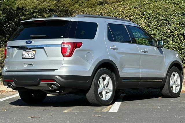 2018 ford explorer xlt
