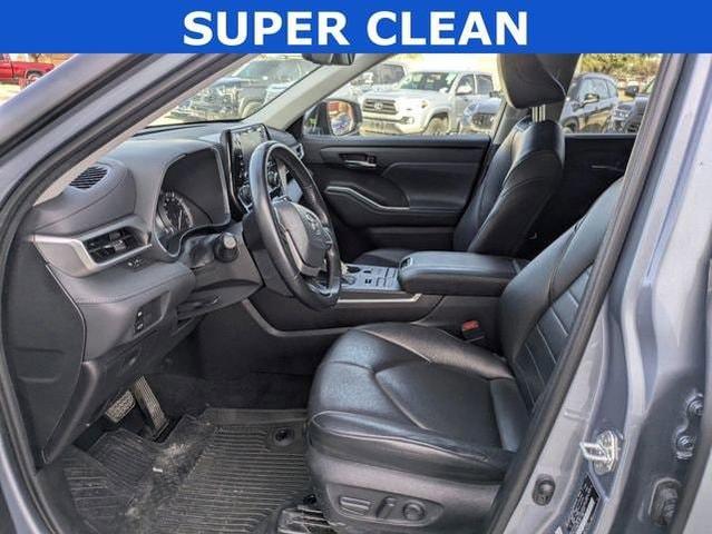2022 toyota highlander xle