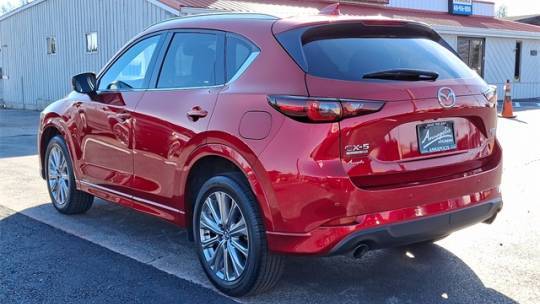 2023 Mazda se