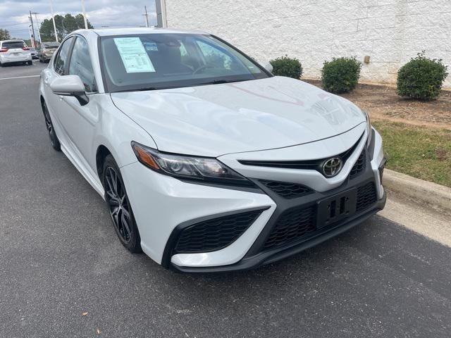 2023 toyota camry se