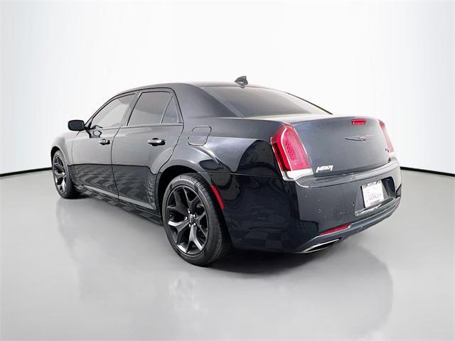2021 chrysler 300 s