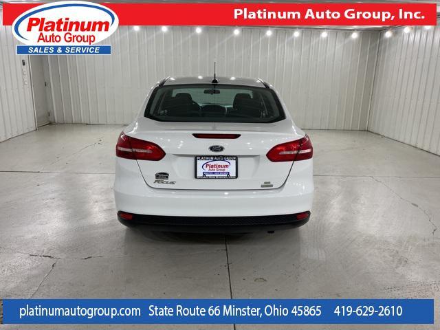 2017 ford focus se
