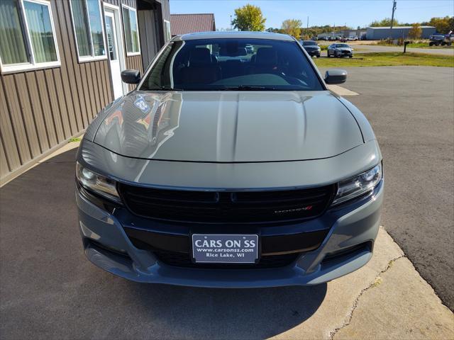 2017 dodge charger sxt