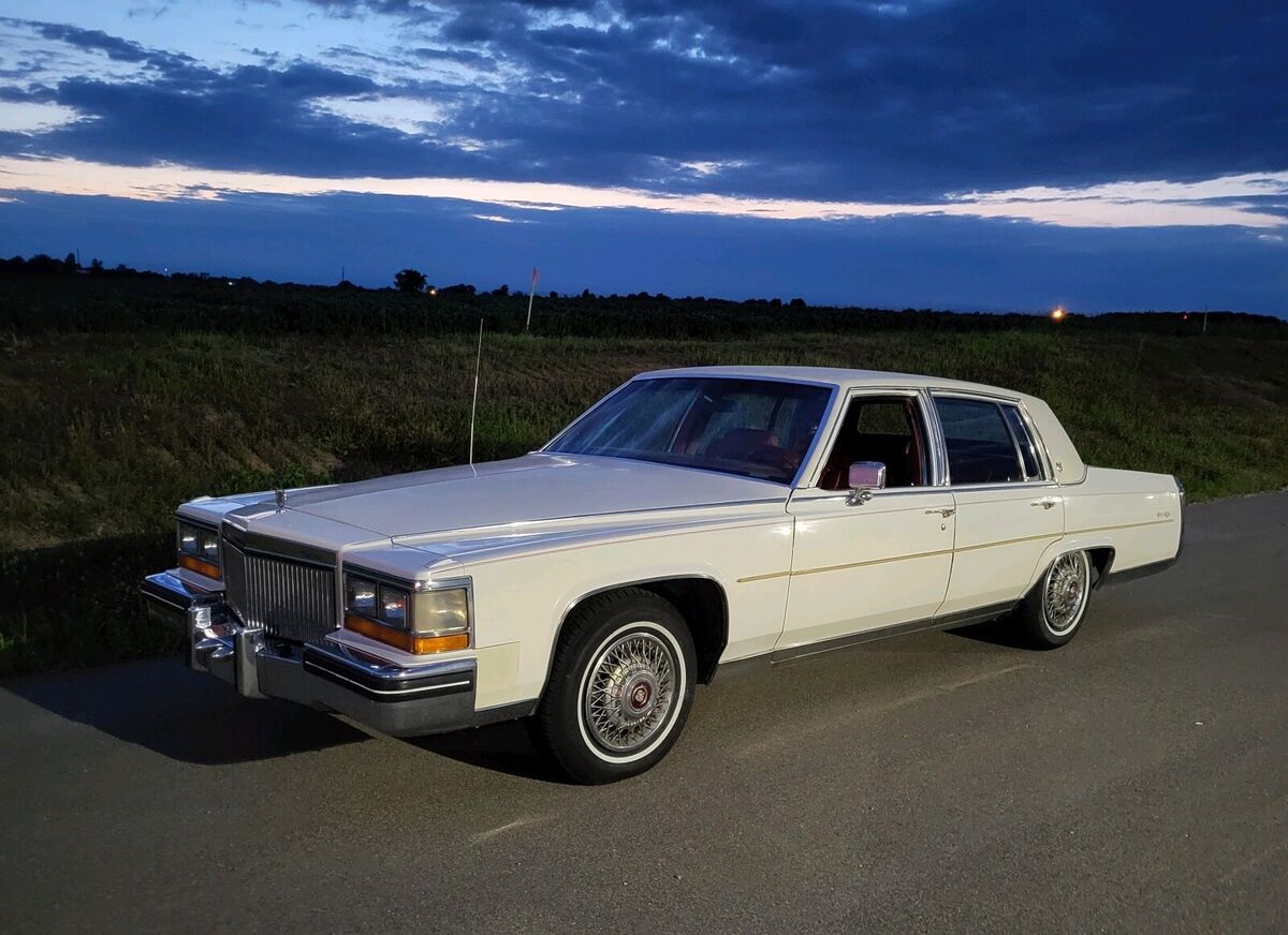 1980 cadillac fleetwood sedan white rwd automatic brougham