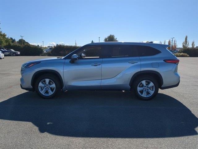 2023 toyota highlander le